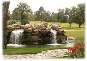 Golf water feature